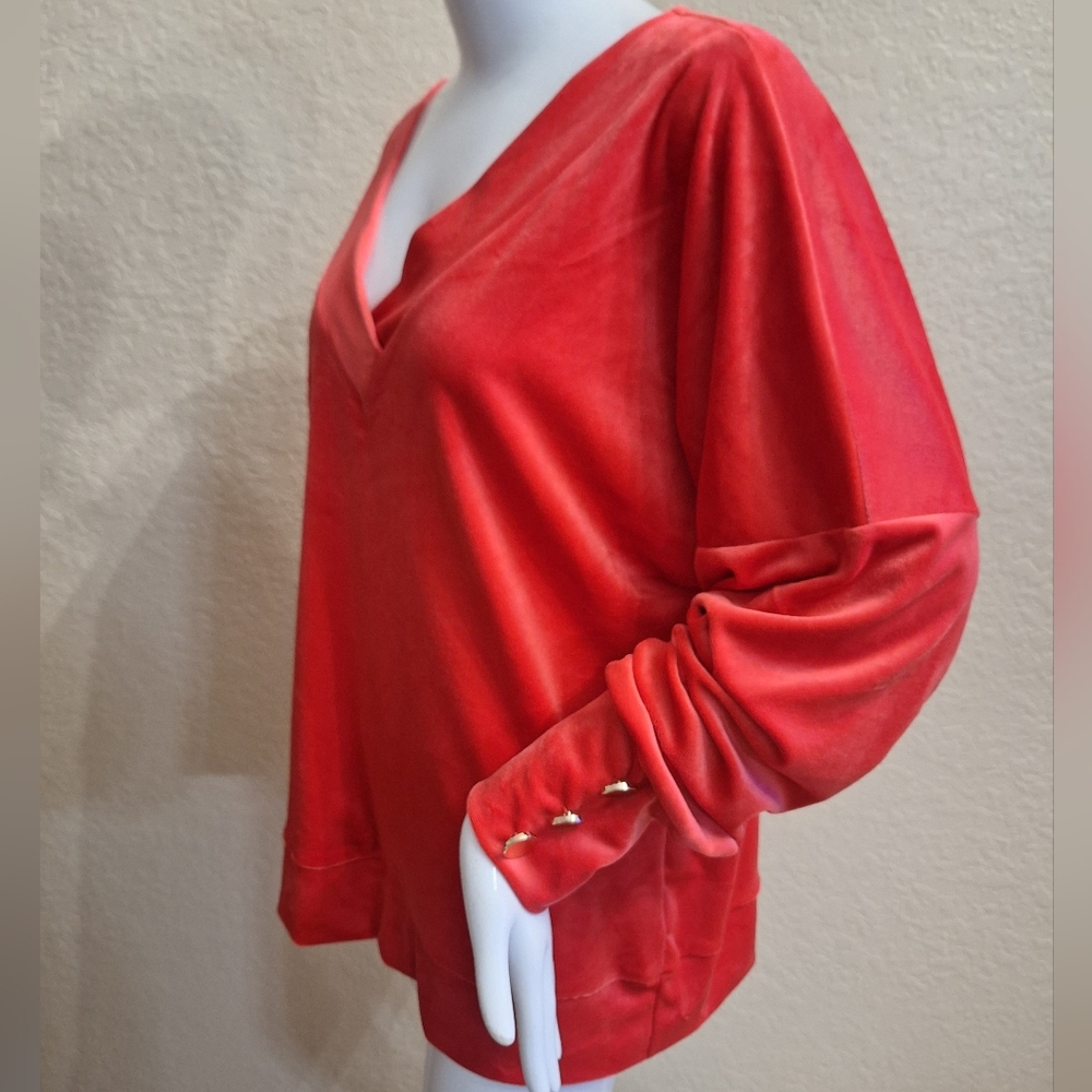 Made with❤️ Exclusive Super soft Velor  Top